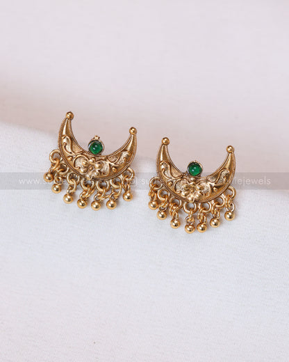 3796 - Sullie Basic - Green Antique Gold Ardha Chandra Necklace with Stud