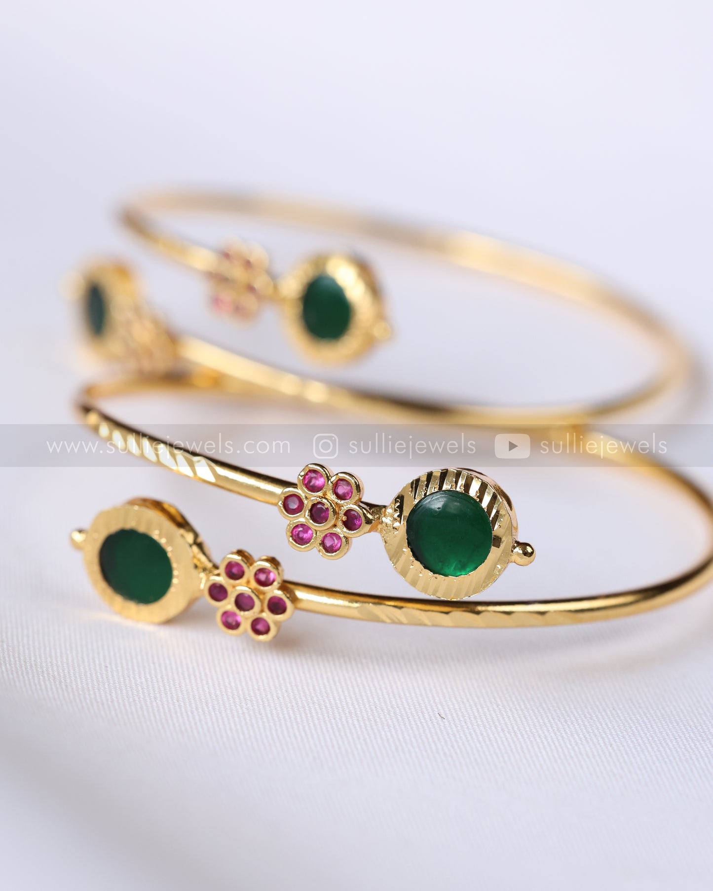 9087 - Round Palakka Gold Cuff Bangle - Set of 2