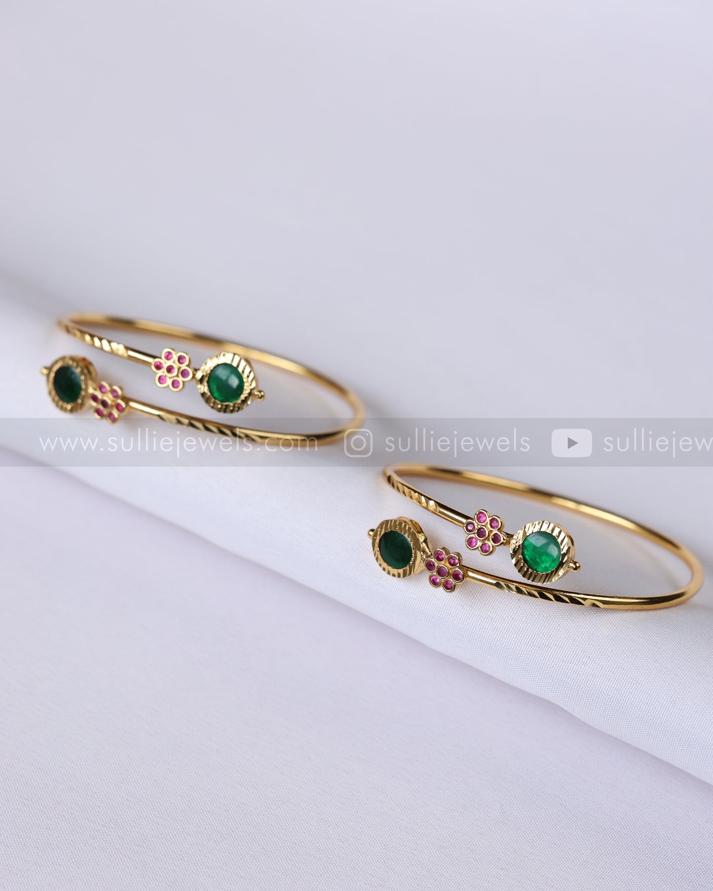 9087 - Round Palakka Gold Cuff Bangle - Set of 2
