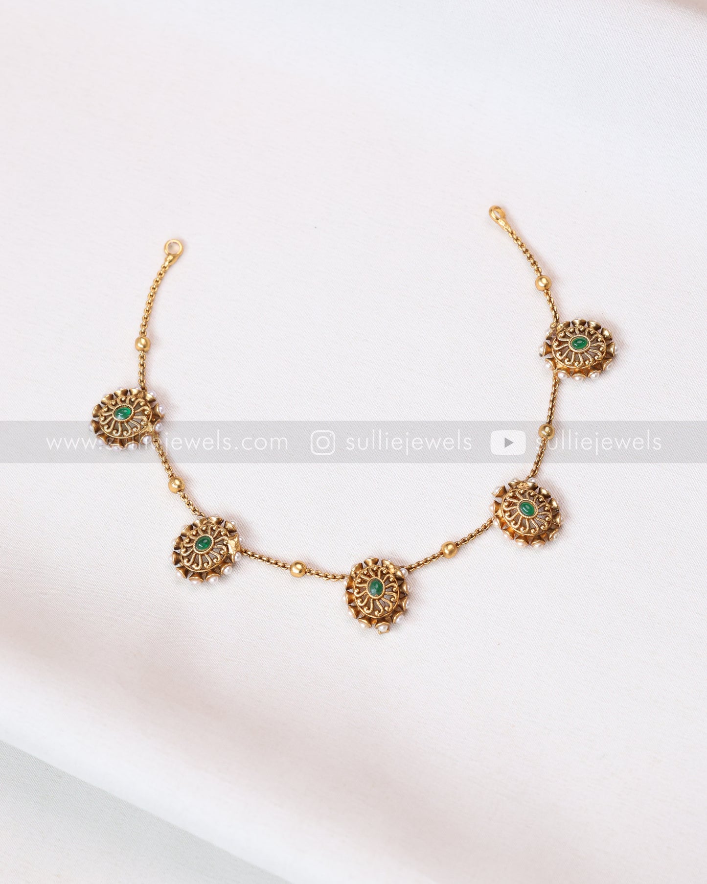 3798 - Sullie Basic - Minimal Gold Chakra Necklace with Stud