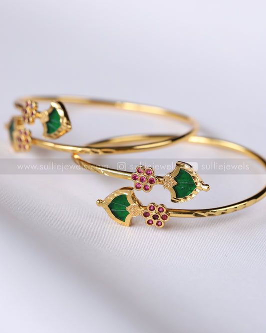 9088 - Palakka Gold Cuff Bangle - Set of 2