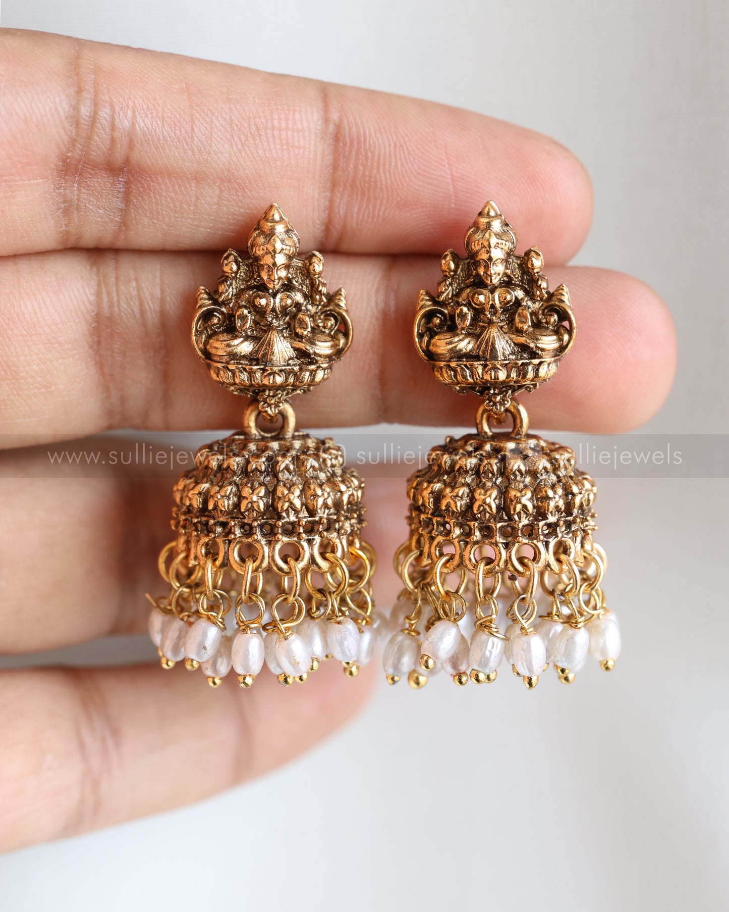3794 - Sullie Basic - Lord Vishnu Hasli Necklace with Jhumka