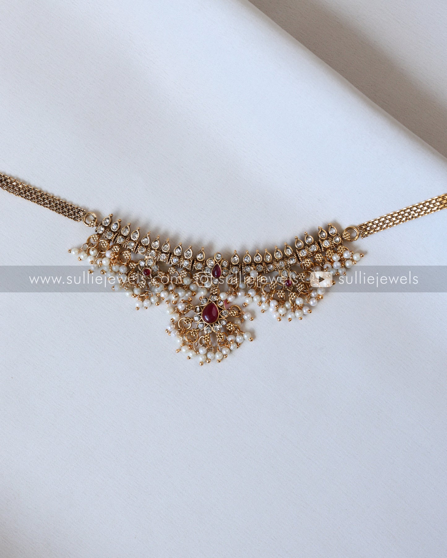 Sullie Basic - Guttapusalu Choker / Necklace with Earring - Ruby