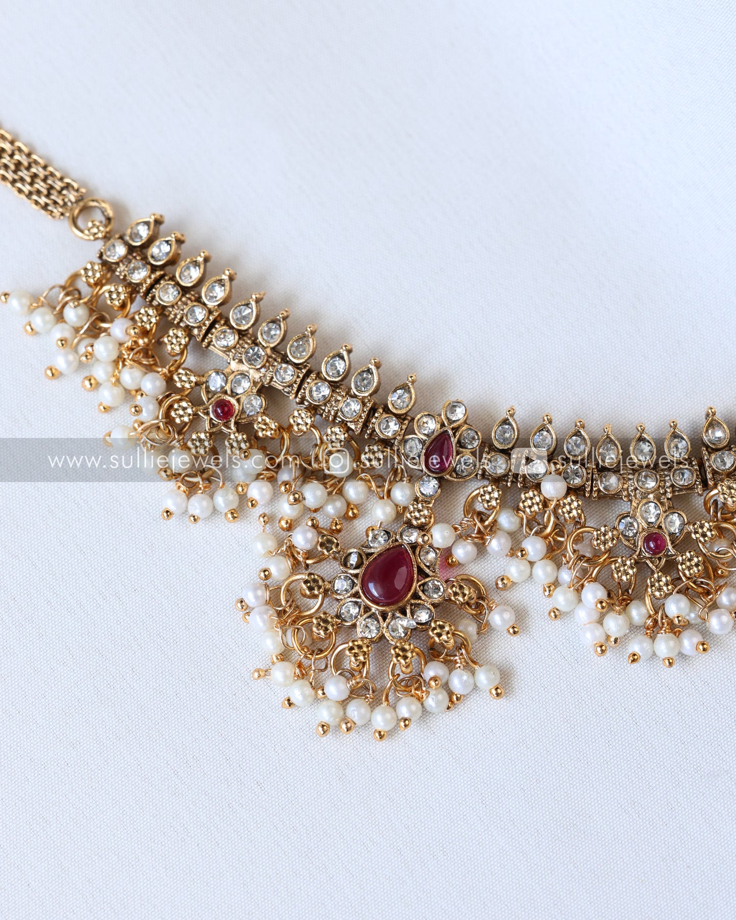 Sullie Basic - Guttapusalu Choker / Necklace with Earring - Ruby