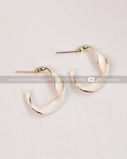 White Minimal Twisted Hoop