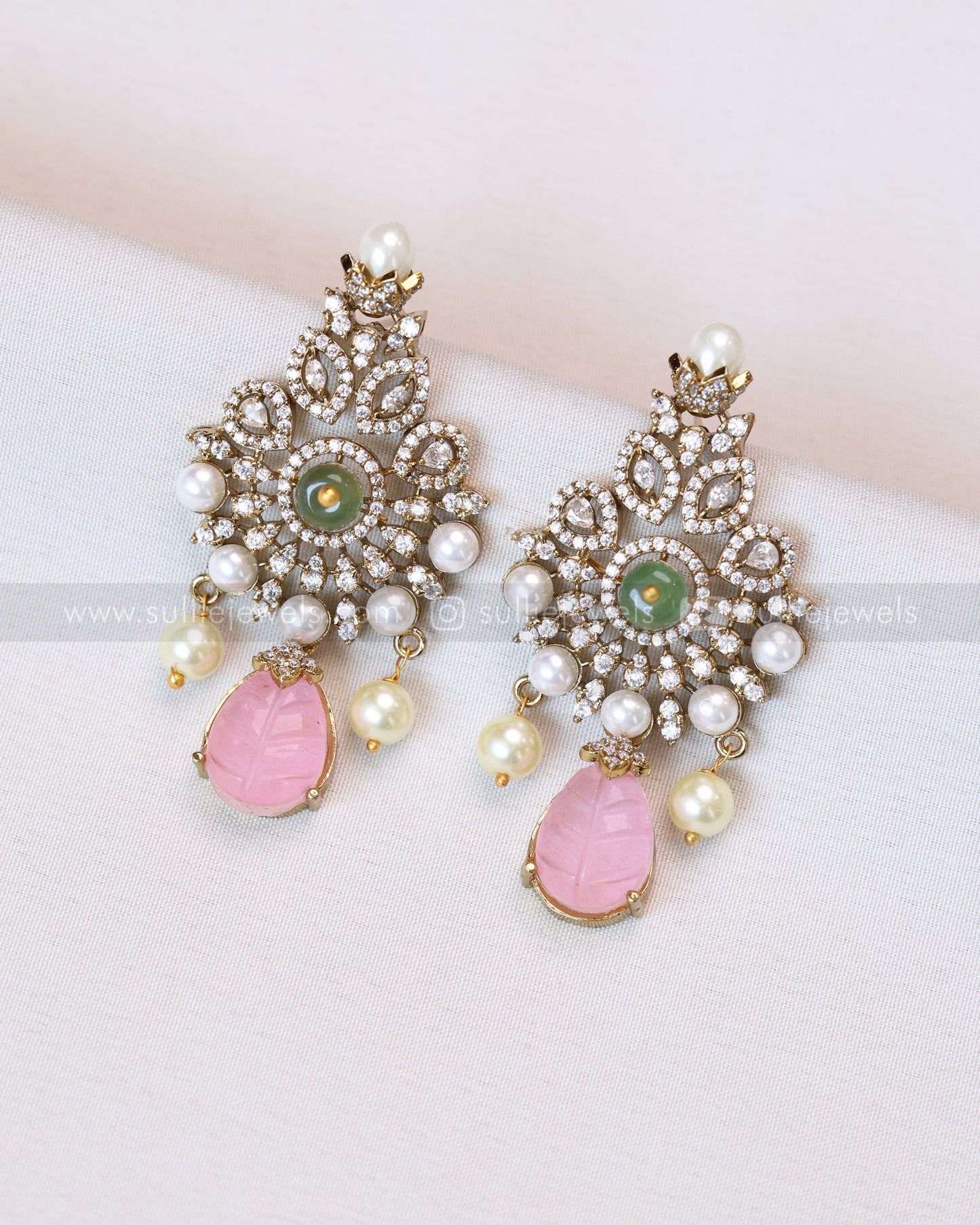3663 - Pastel Pink Premium Carved Stone Necklace with Stud