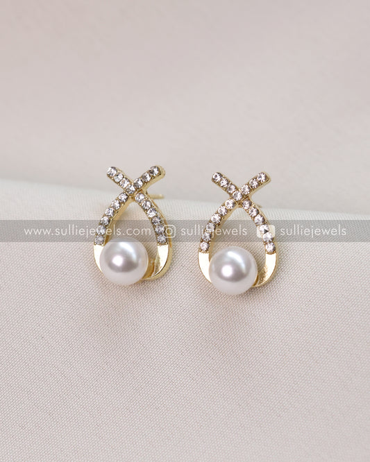 Pearl & Stone Ribbon Stud