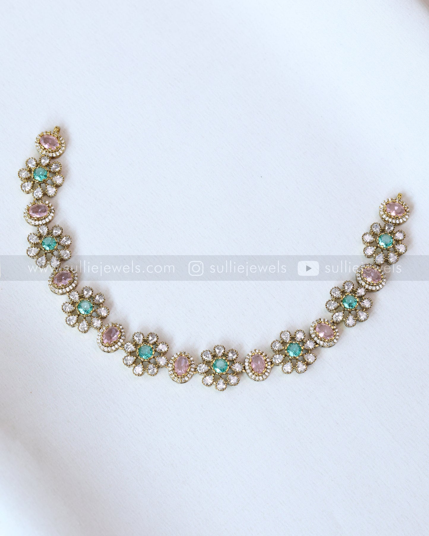 3730 - Pastel Shade Floral Victorian Necklace with Stud