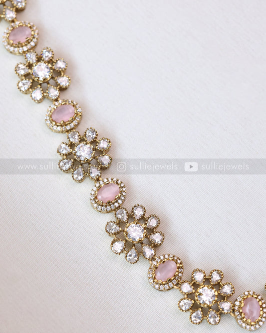 H202 - Diamond Floral Victorian Hipchain - Pastel Pink