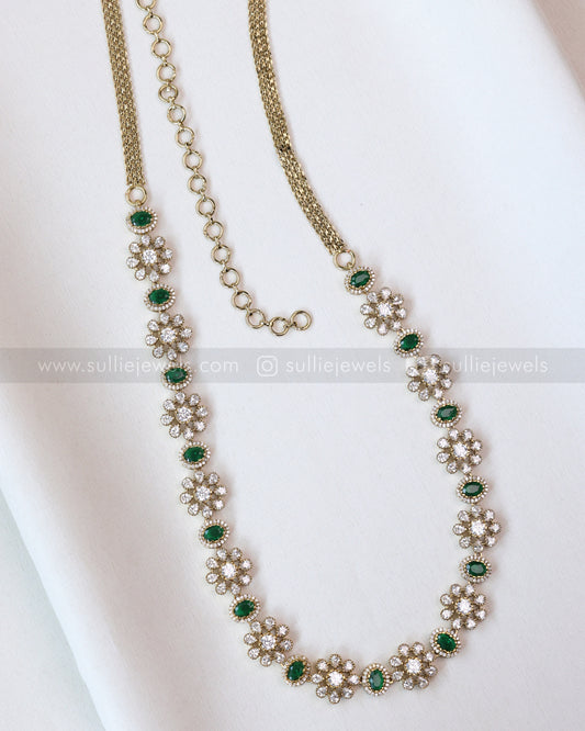 H204 - Diamond Floral Victorian Hipchain - Green