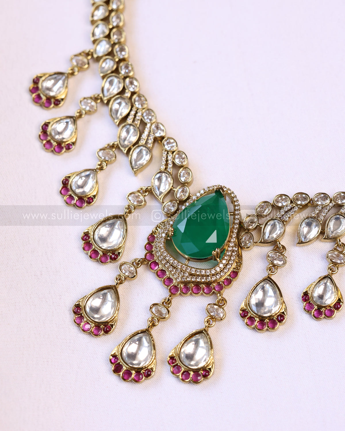 3938 - Victorian Green Centre Stone Raindrop Polki Necklace with Earring