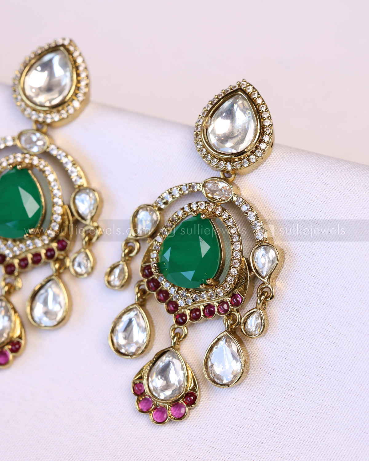 3938 - Victorian Green Centre Stone Raindrop Polki Necklace with Earring