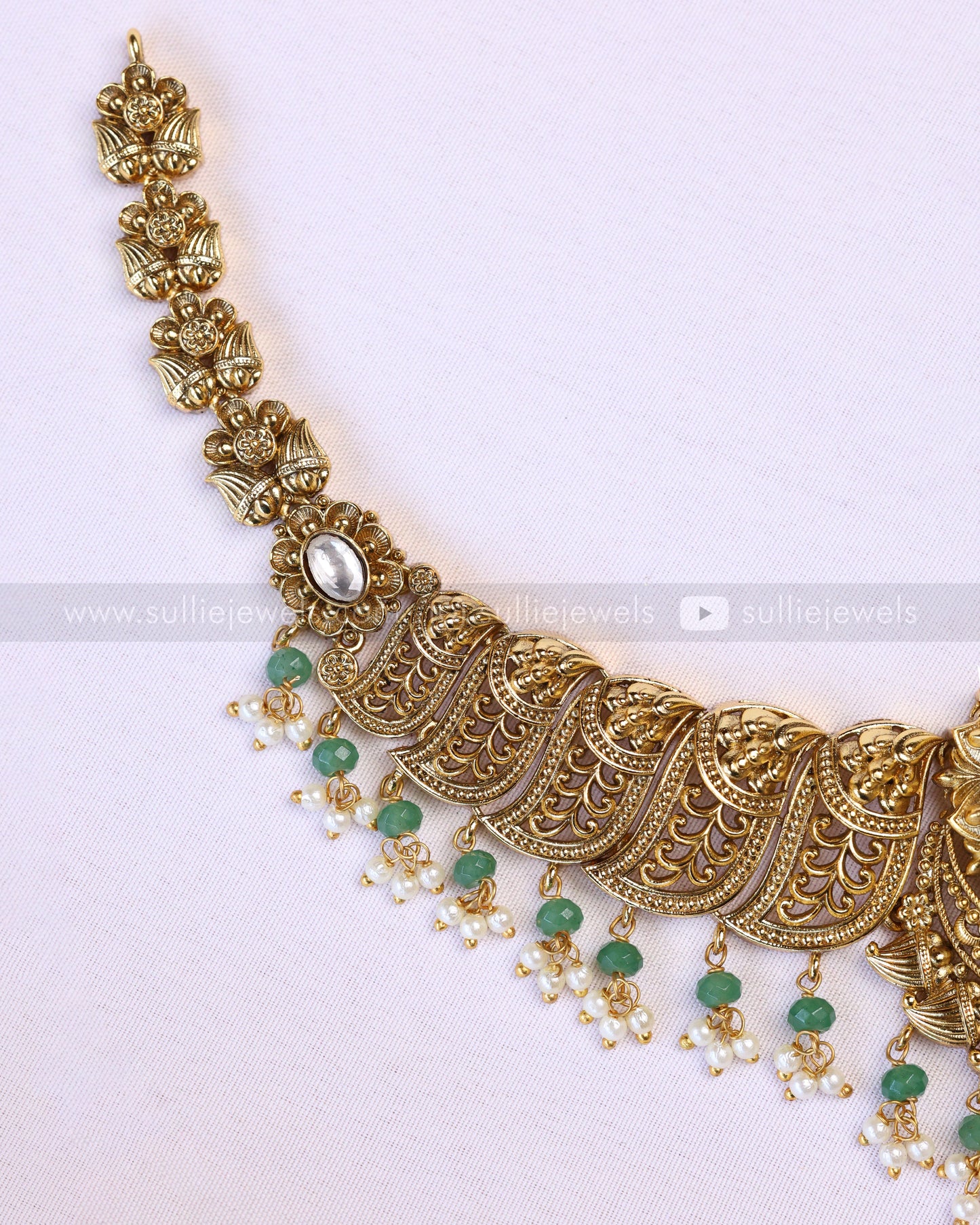 3943 - No Idol Statement Feather Design Necklace with Stud - Mint Beads