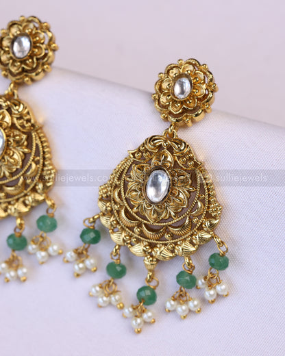 3943 - No Idol Statement Feather Design Necklace with Stud - Mint Beads