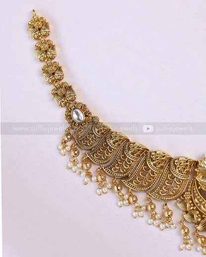3942 - No Idol Statement Feather Design Necklace with Stud - Gold Beads