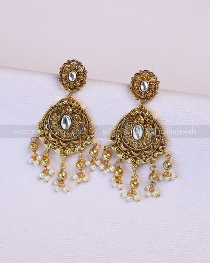 3942 - No Idol Statement Feather Design Necklace with Stud - Gold Beads