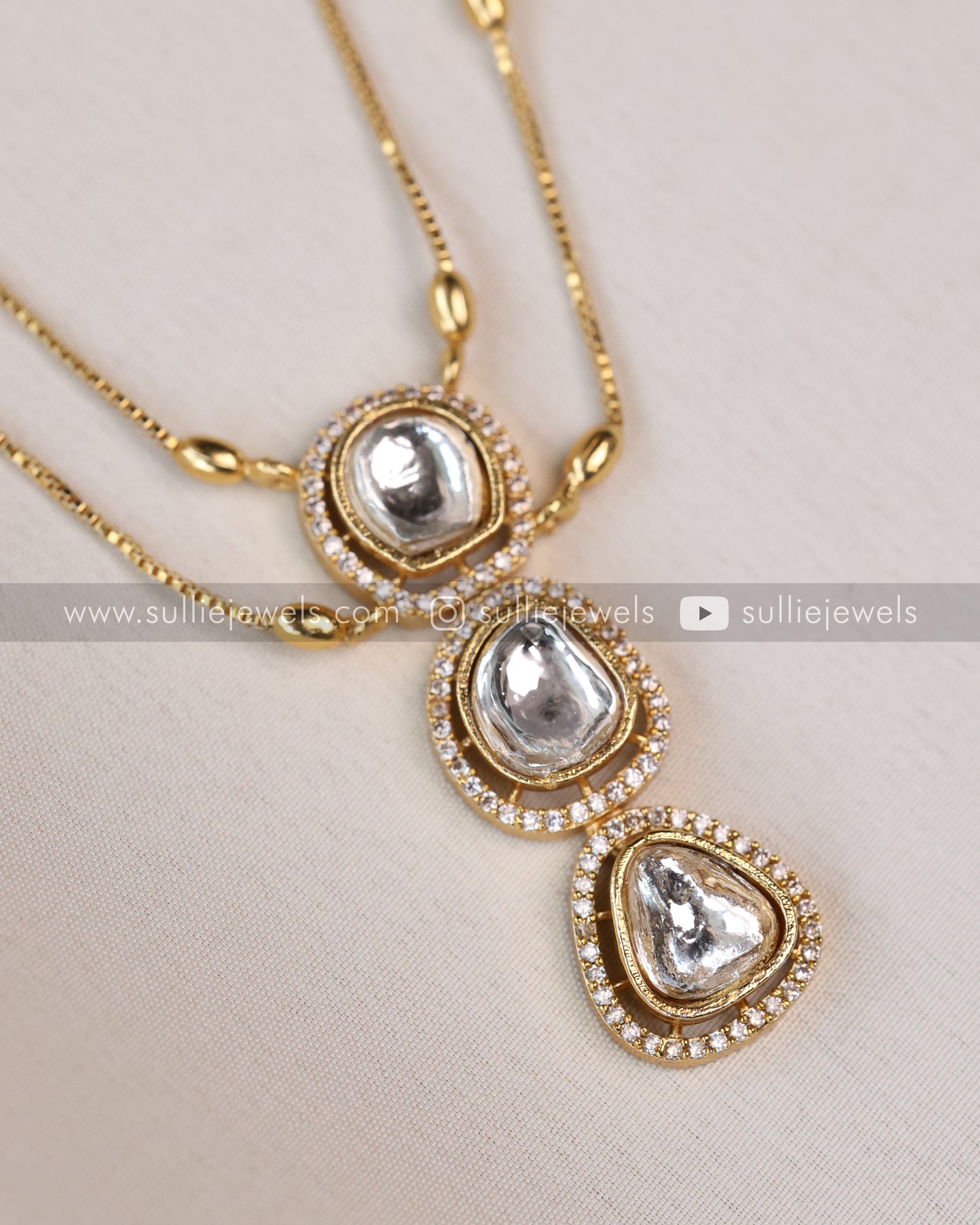 Kundan Polki Minimal Pendant with Earrings