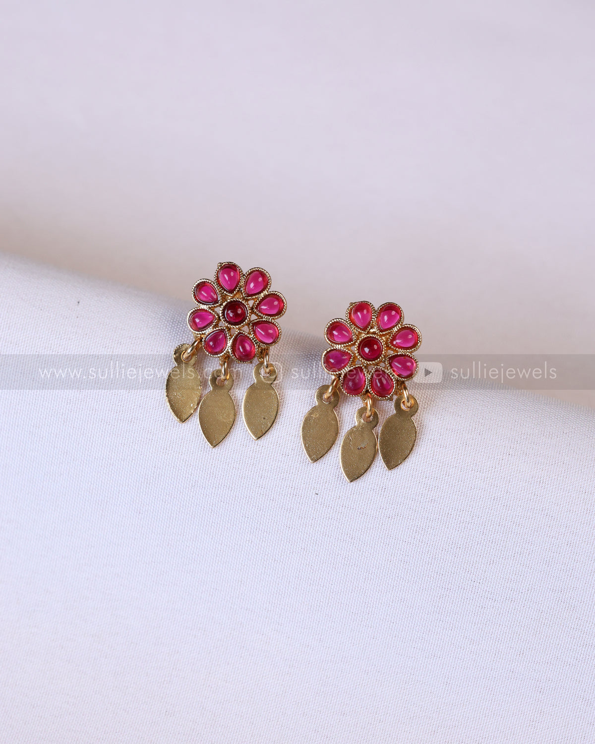 2171 - Sullie Basic Ruby Flower Gold Beaded Elakkathali Choker with Stud