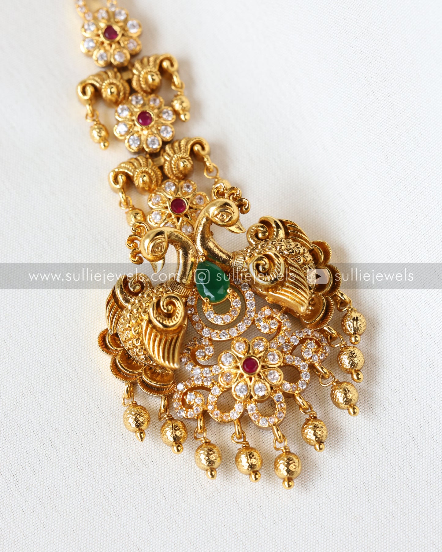 Premium Peacock 3D Stone Tikka / Nettichutti