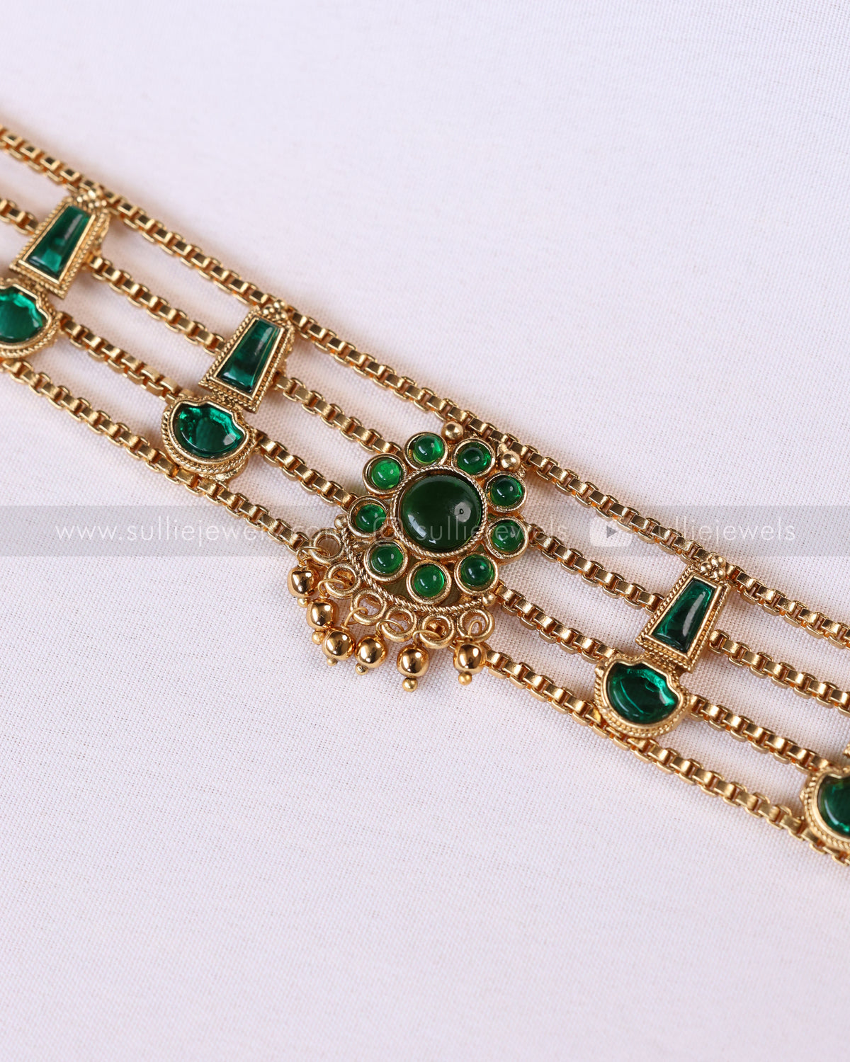 2175 - Sullie Basic - 4 Layer Green Palakka Choker with Stud