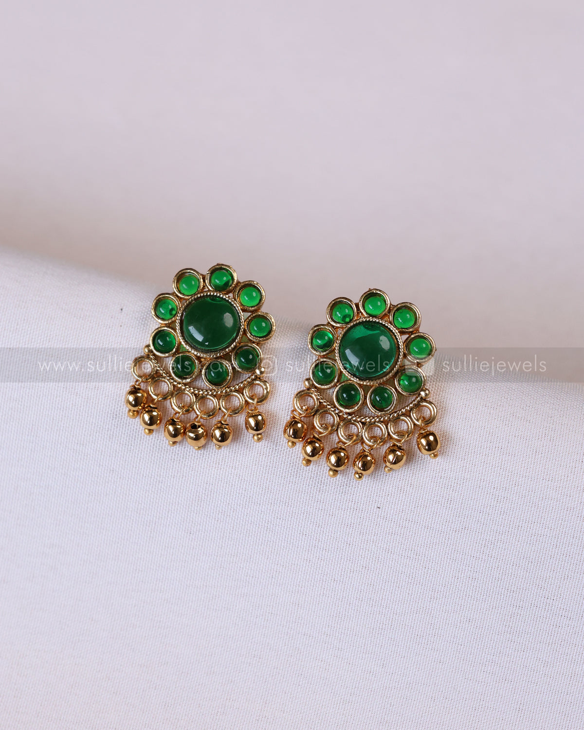 2175 - Sullie Basic - 4 Layer Green Palakka Choker with Stud