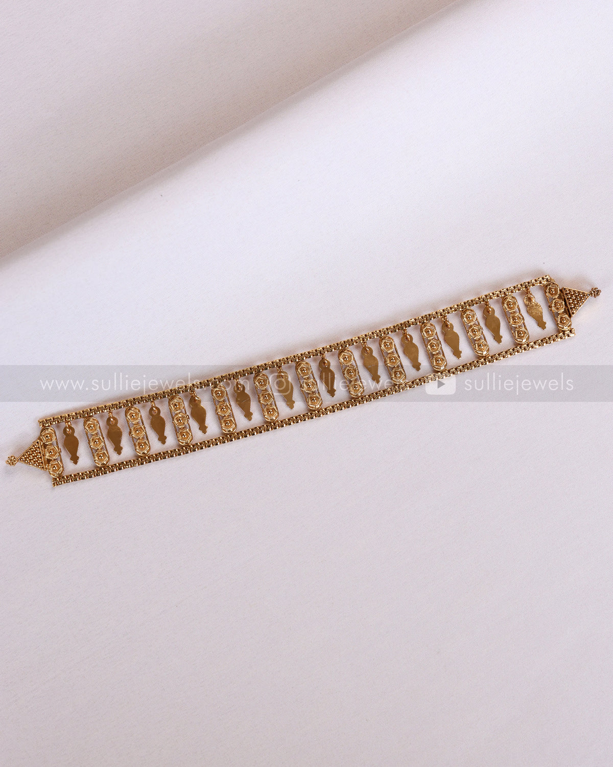 2169 - Sullie Basic Box Chain Single Line Elakkathali Design Choker with Stud