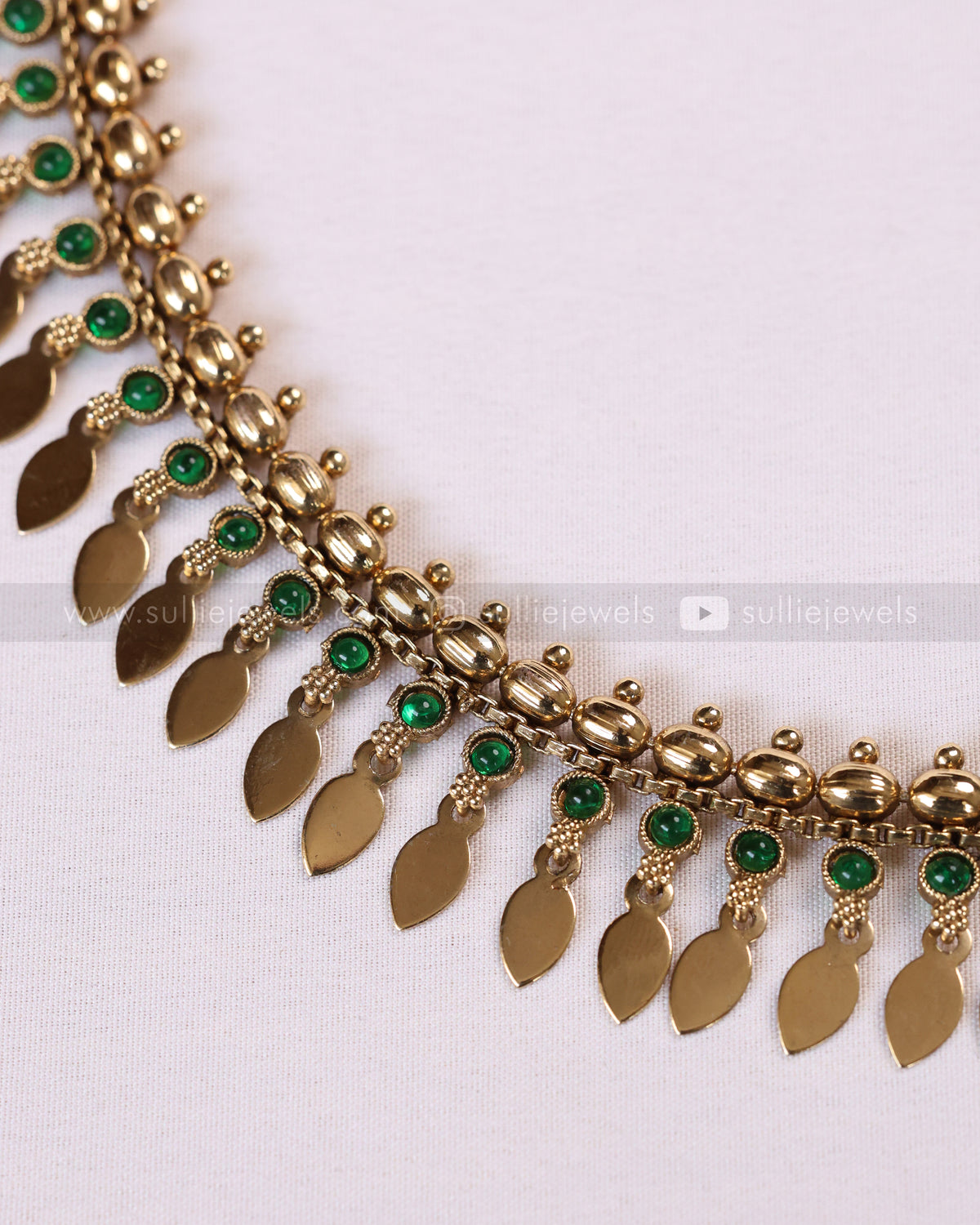 2163 - Sullie Basic Green Stone Tube Bead Elakkathali Necklace with Stud