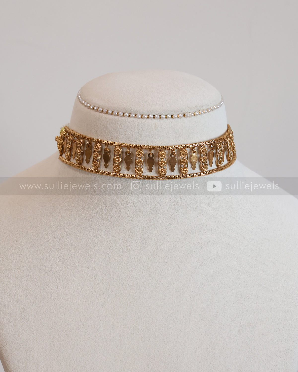 2169 - Sullie Basic Box Chain Single Line Elakkathali Design Choker with Stud