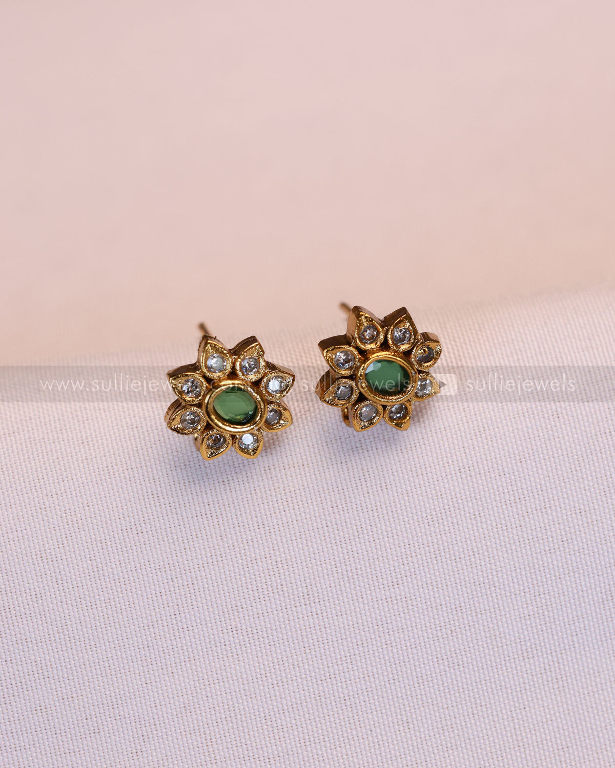 2177 - Multicolour Stone Attigai Choker with Stud