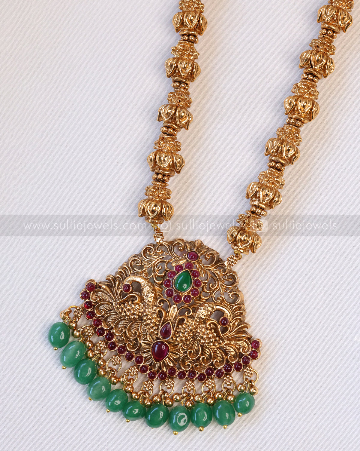 6051 - Sullie Basic - Lotus Chain Red Stone Peacock Green Beads Pendant with Stud