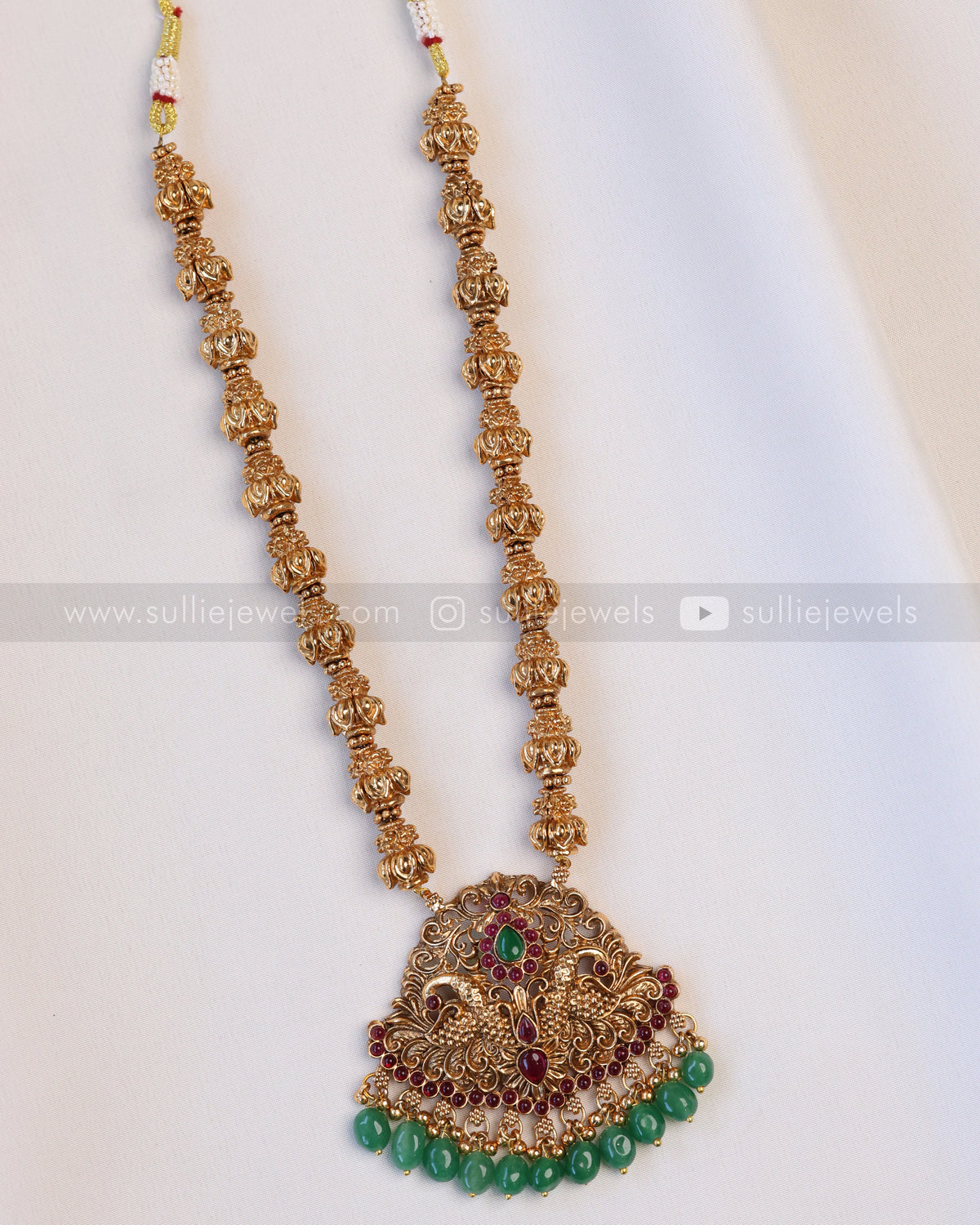 6051 - Sullie Basic - Lotus Chain Red Stone Peacock Green Beads Pendant with Stud