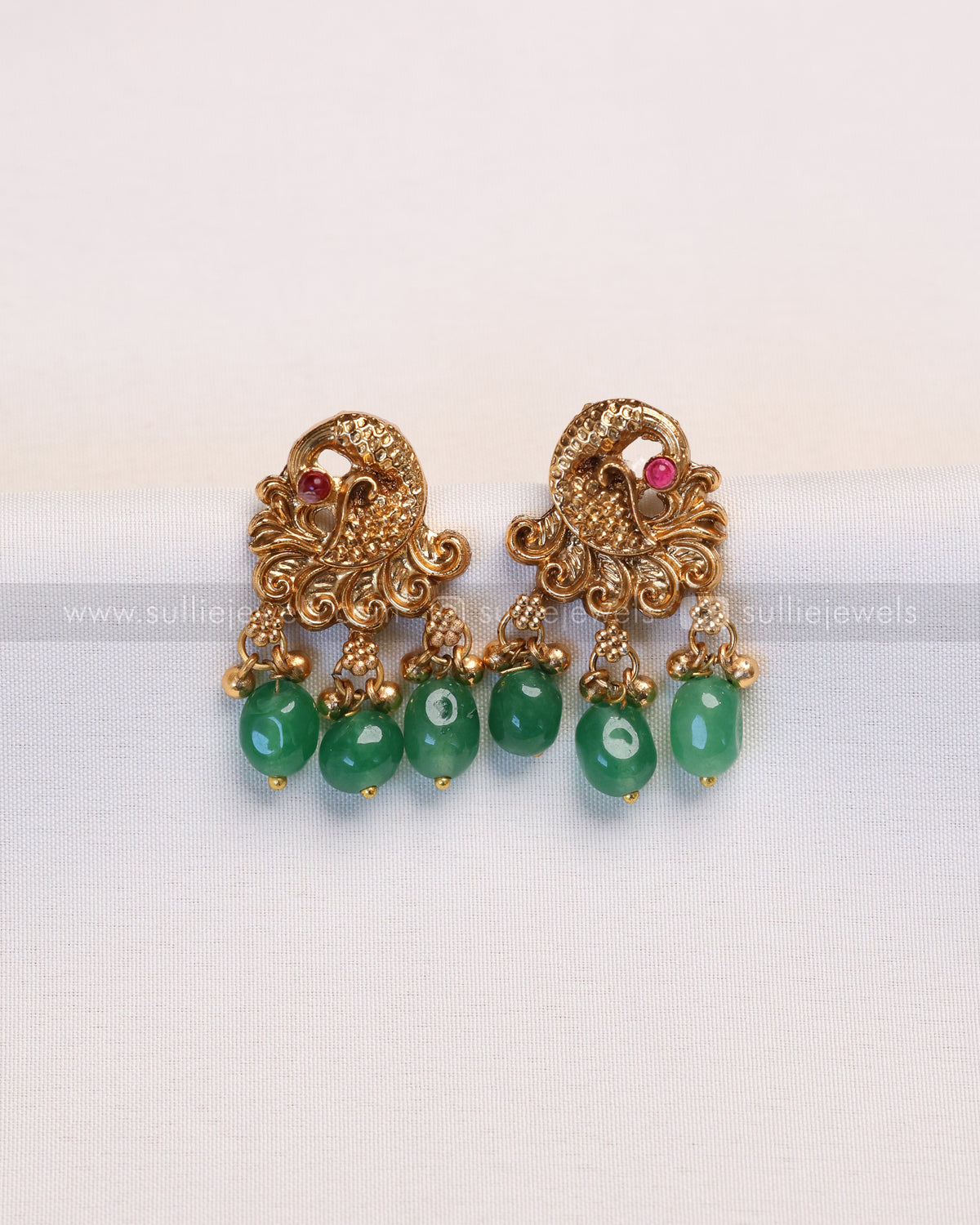 6051 - Sullie Basic - Lotus Chain Red Stone Peacock Green Beads Pendant with Stud