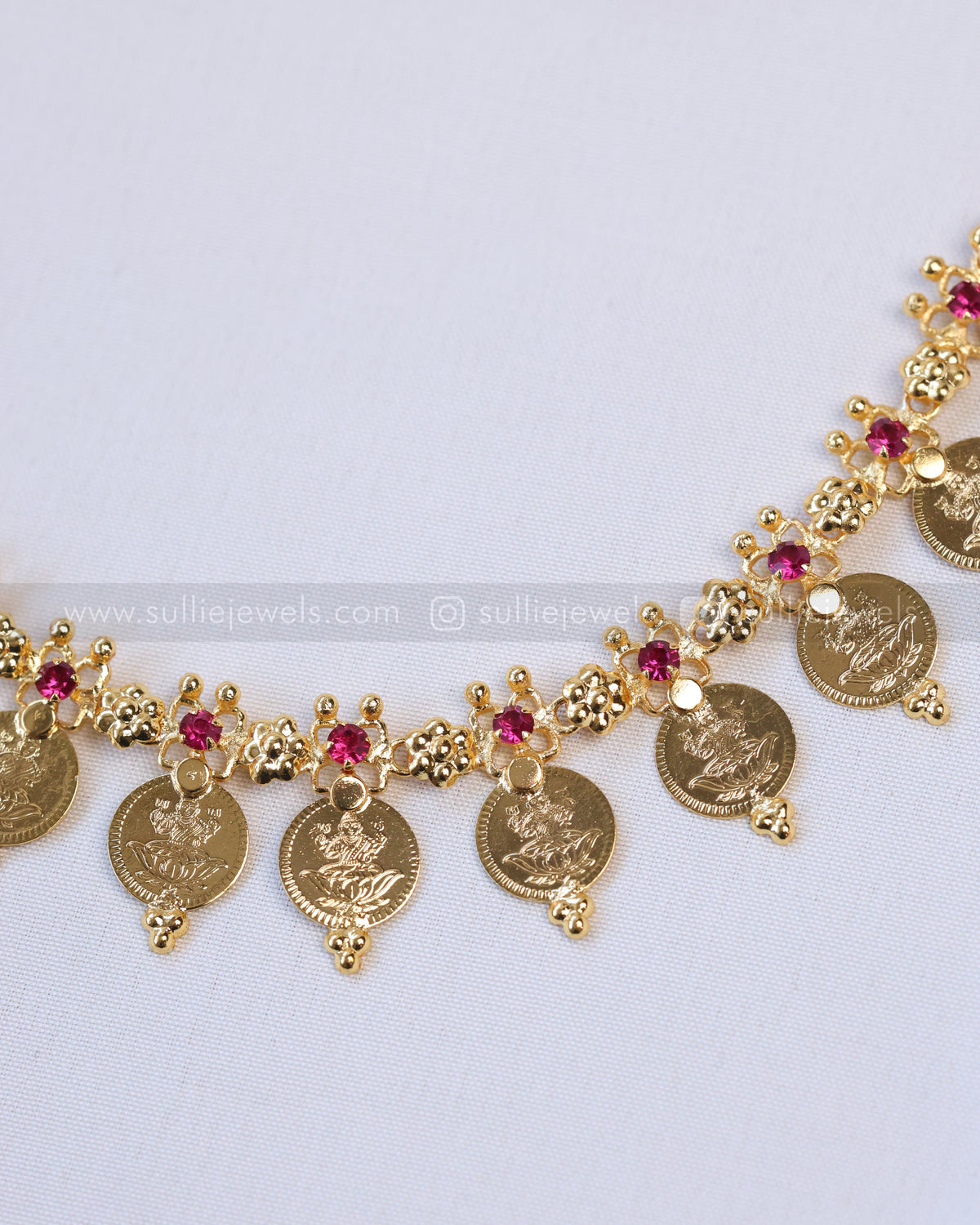 3941 - Minimal Gold Plated Coin Necklace / Kashumaala
