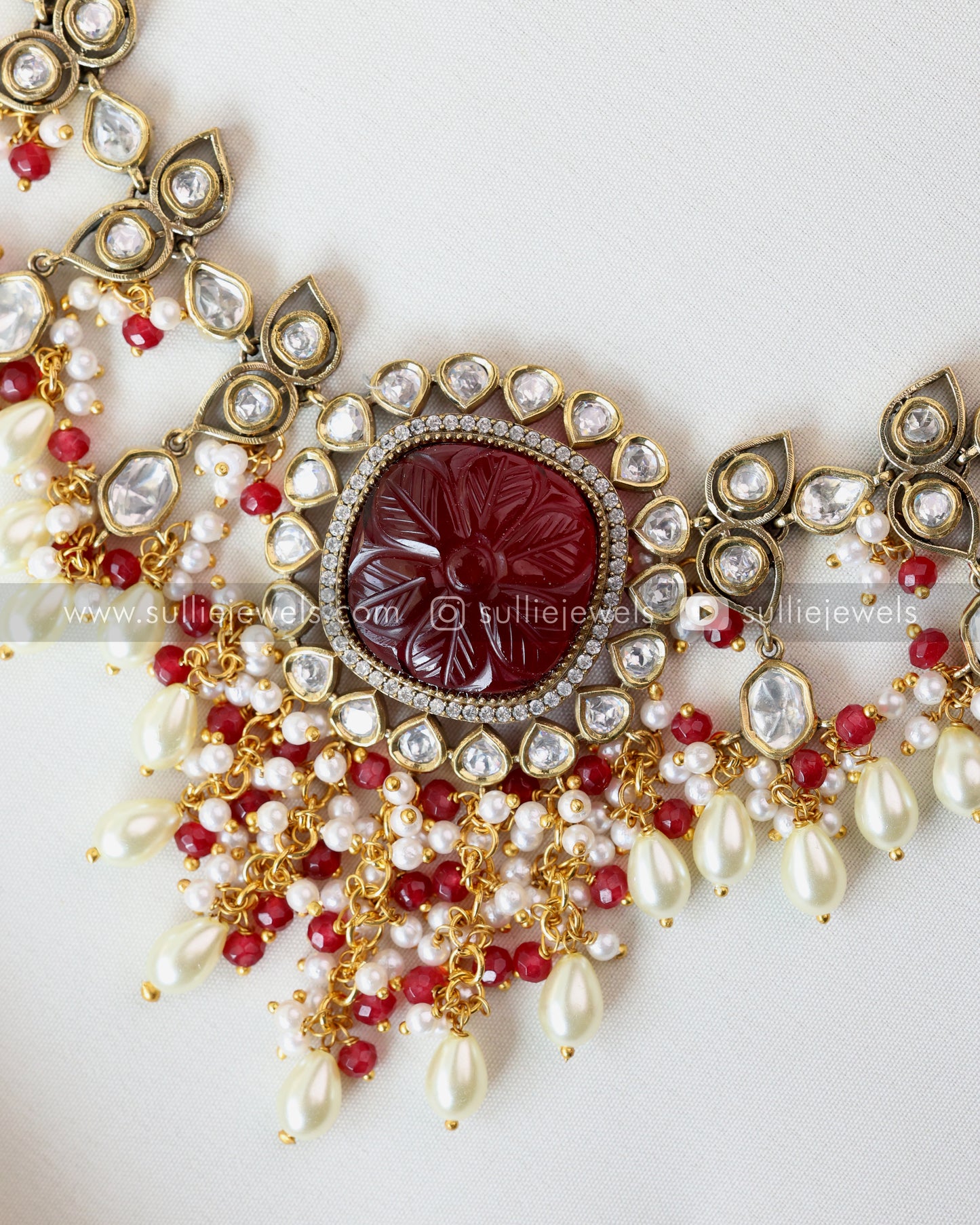 Victorian Premium Pearl Necklace with Studs