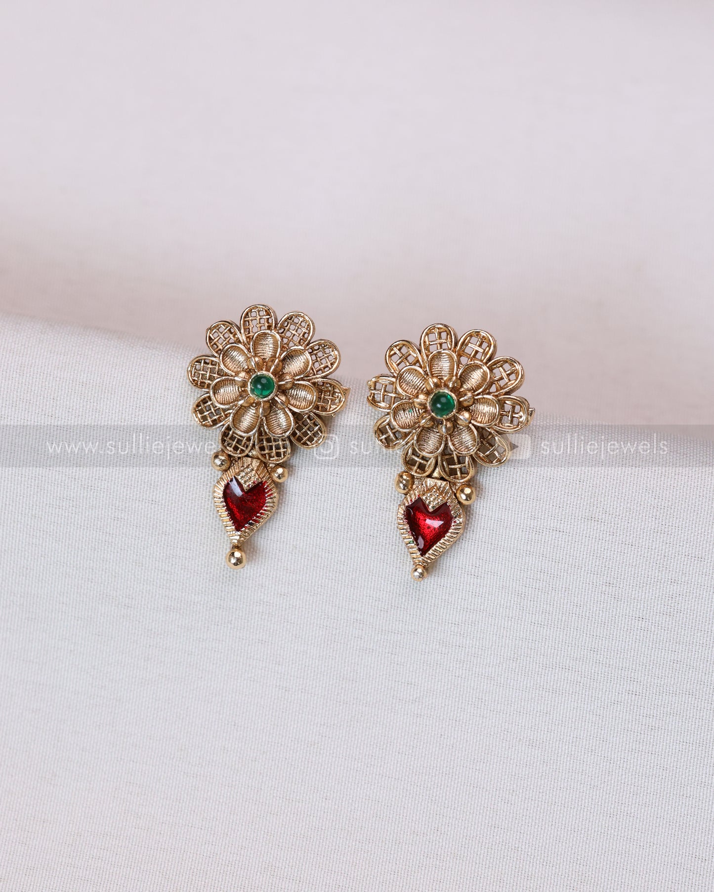 3775 - Sullie Basic Floral Ruby Palakka Coin Necklace with Stud