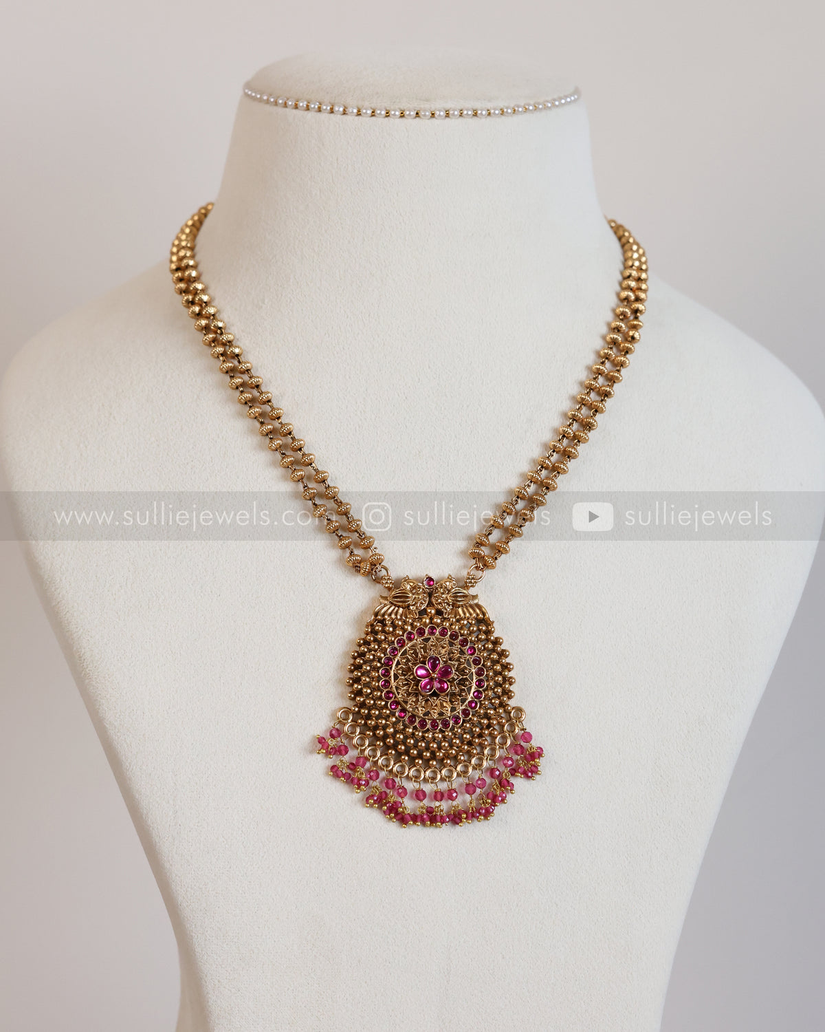6041 - Sullie Basic - Ruby Flower Two Layered Gold Beaded Pendant with Jhumka