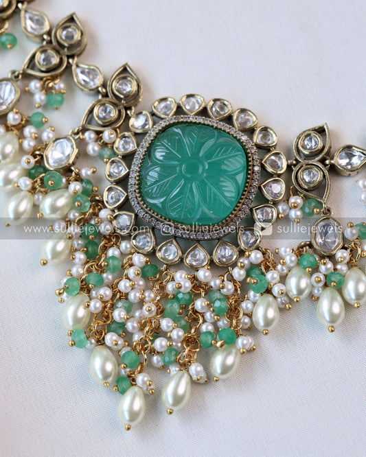 Victorian Premium Pearl Necklace with Studs