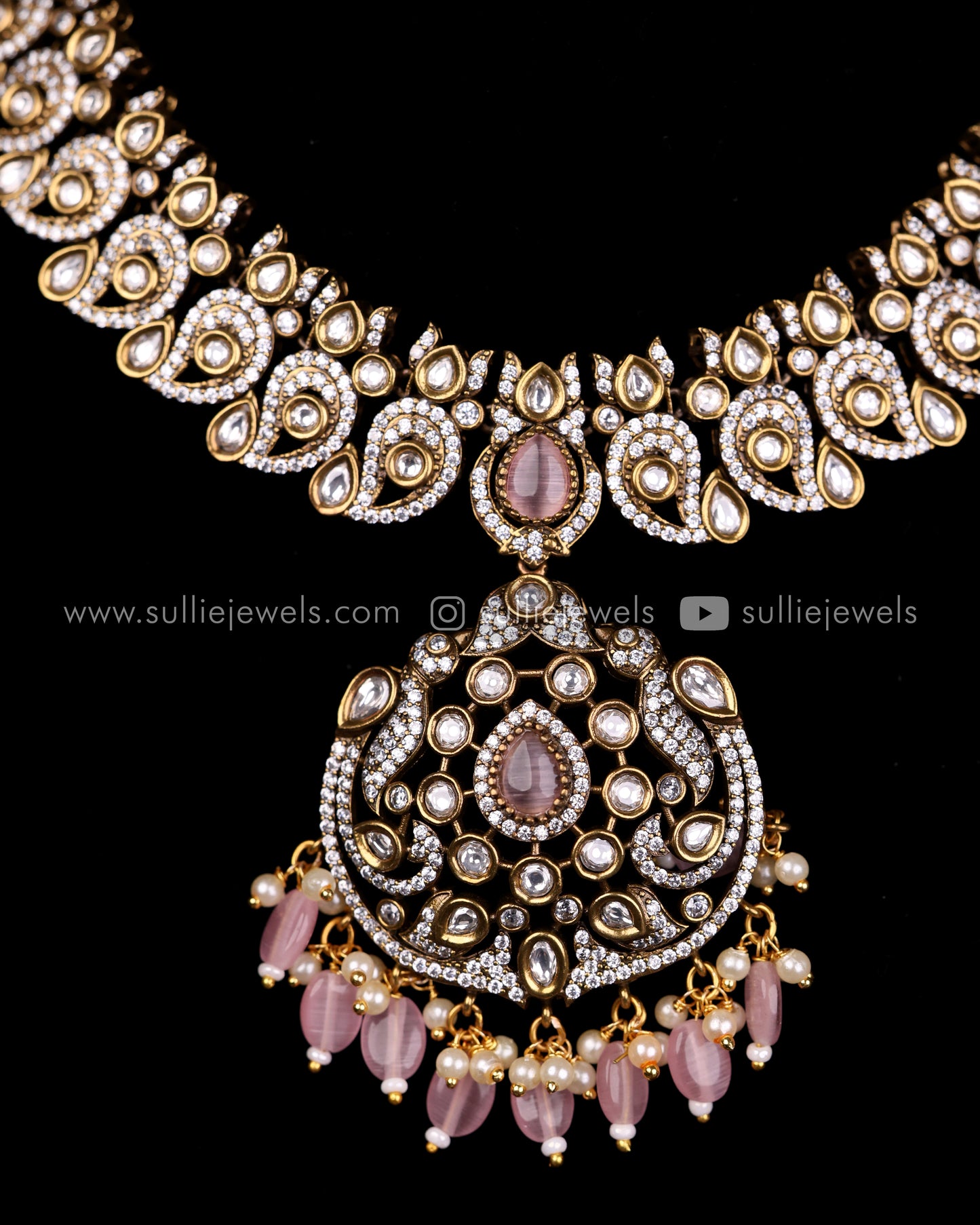 Victorian Premium Pendant Necklace Set