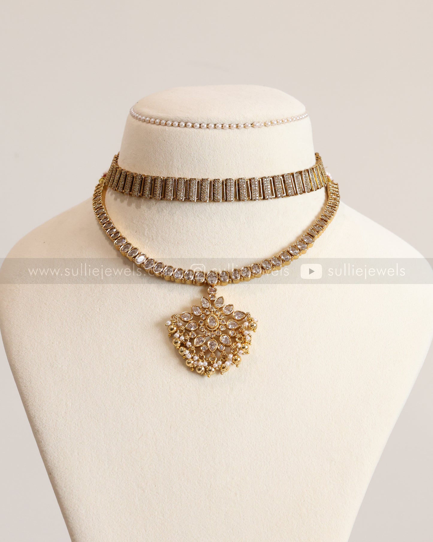 AD Premium White Layered Combo with Earrings