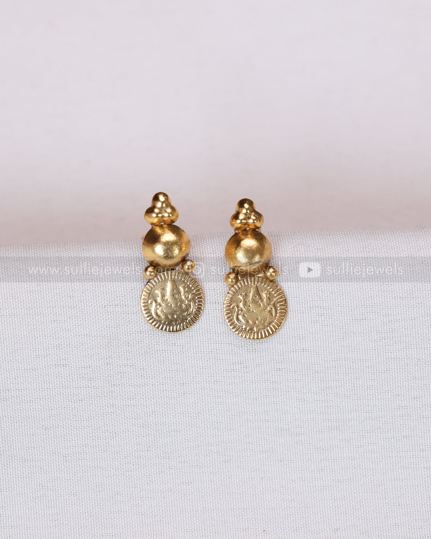 3783 - Sullie Basic - Golden Beaded Coin  Necklace with Stud