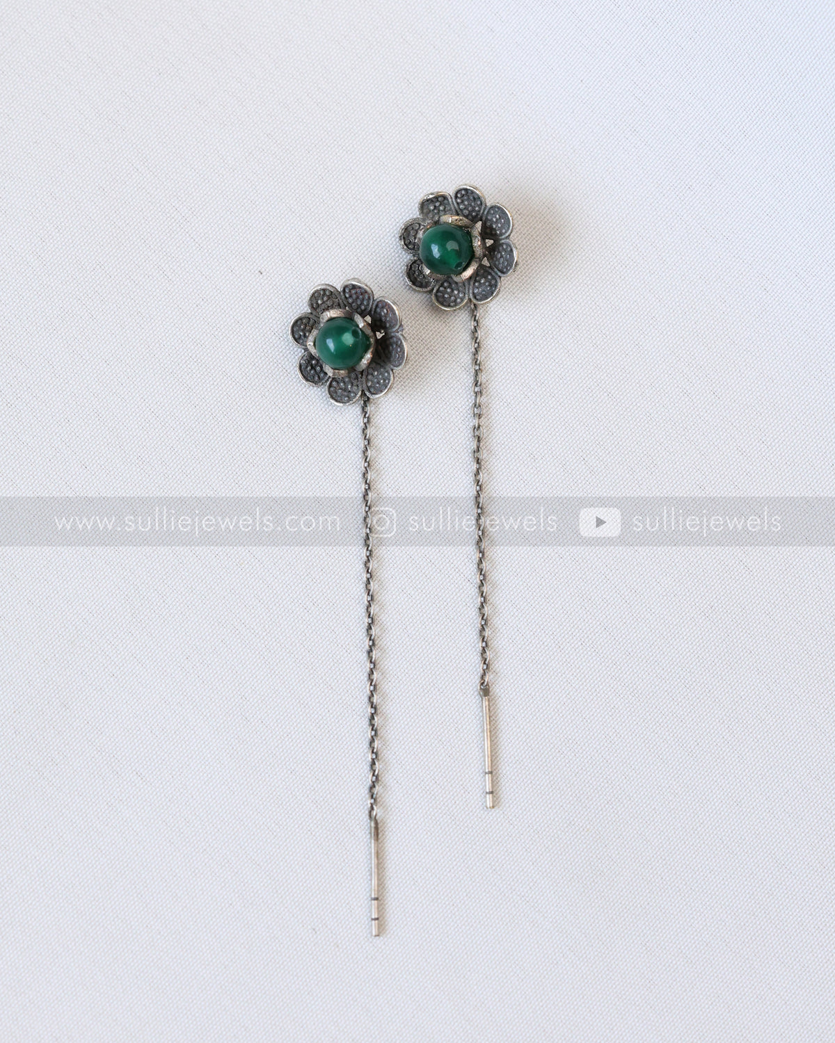 Sui Dhaga Oxidised Green Flower Earrings