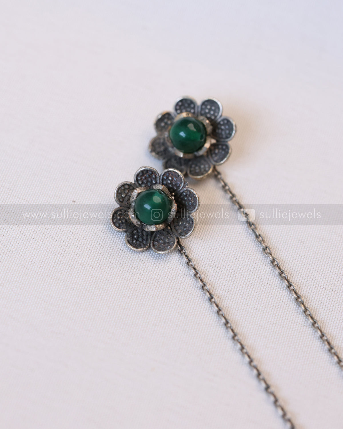 Sui Dhaga Oxidised Green Flower Earrings