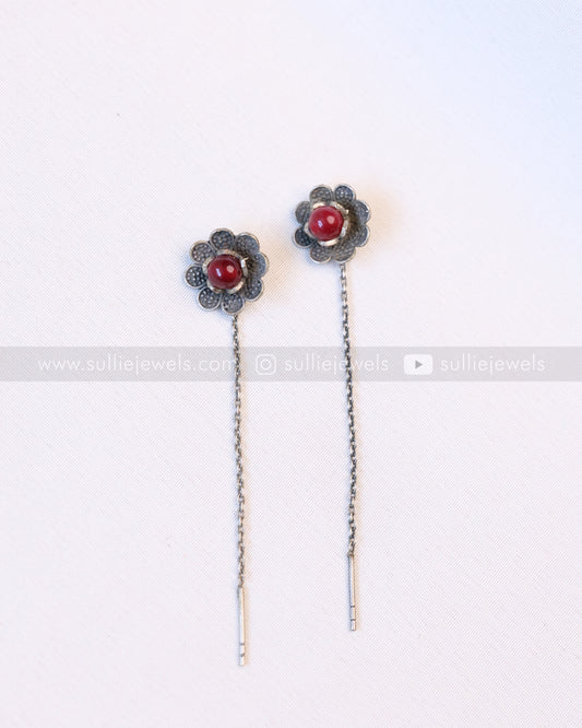 E114 - Sui Dhaga Oxidised Red Flower Earrings