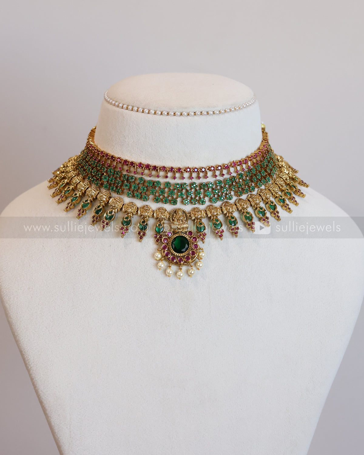 Lakshmi AD Stone & Palakka Layered Combo
