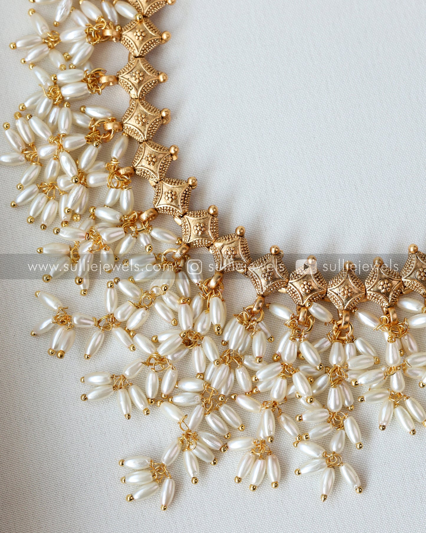 Guttapusalu Necklace Set with Earring