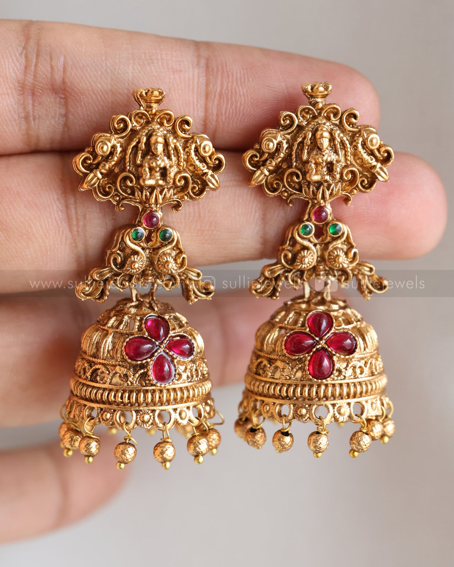 6055 - Sullie Basic Lakshmi Coral Pendant with Chain and Jhumka