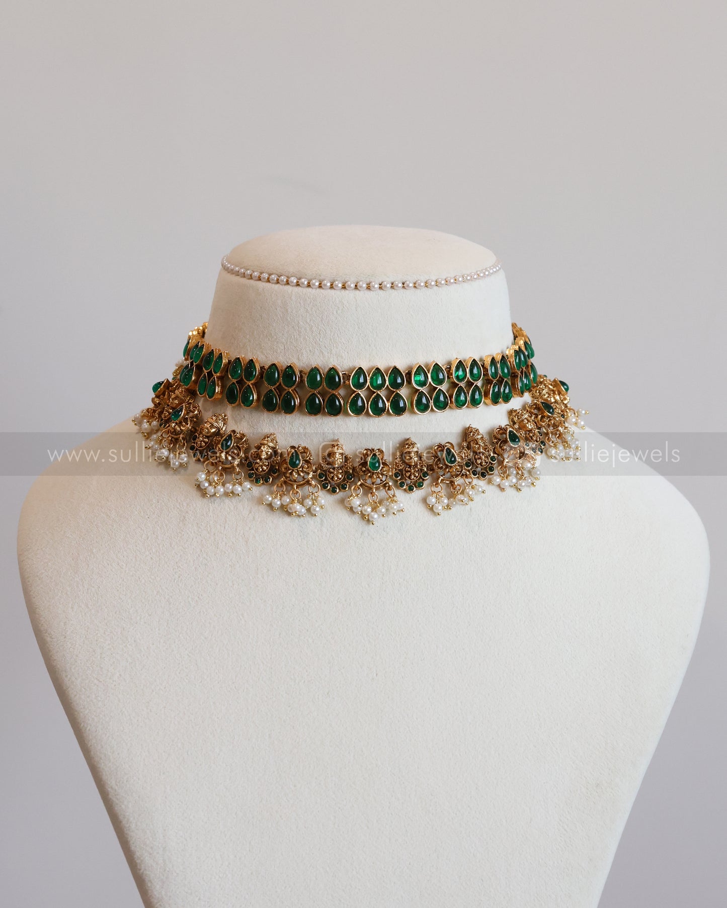 Venkateshwara Green Raindrop Layered Combo