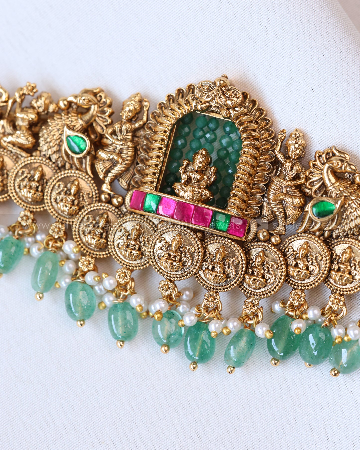 2126 - Premium Gold Lakshmi Coin Choker with Stud - Mint Beads