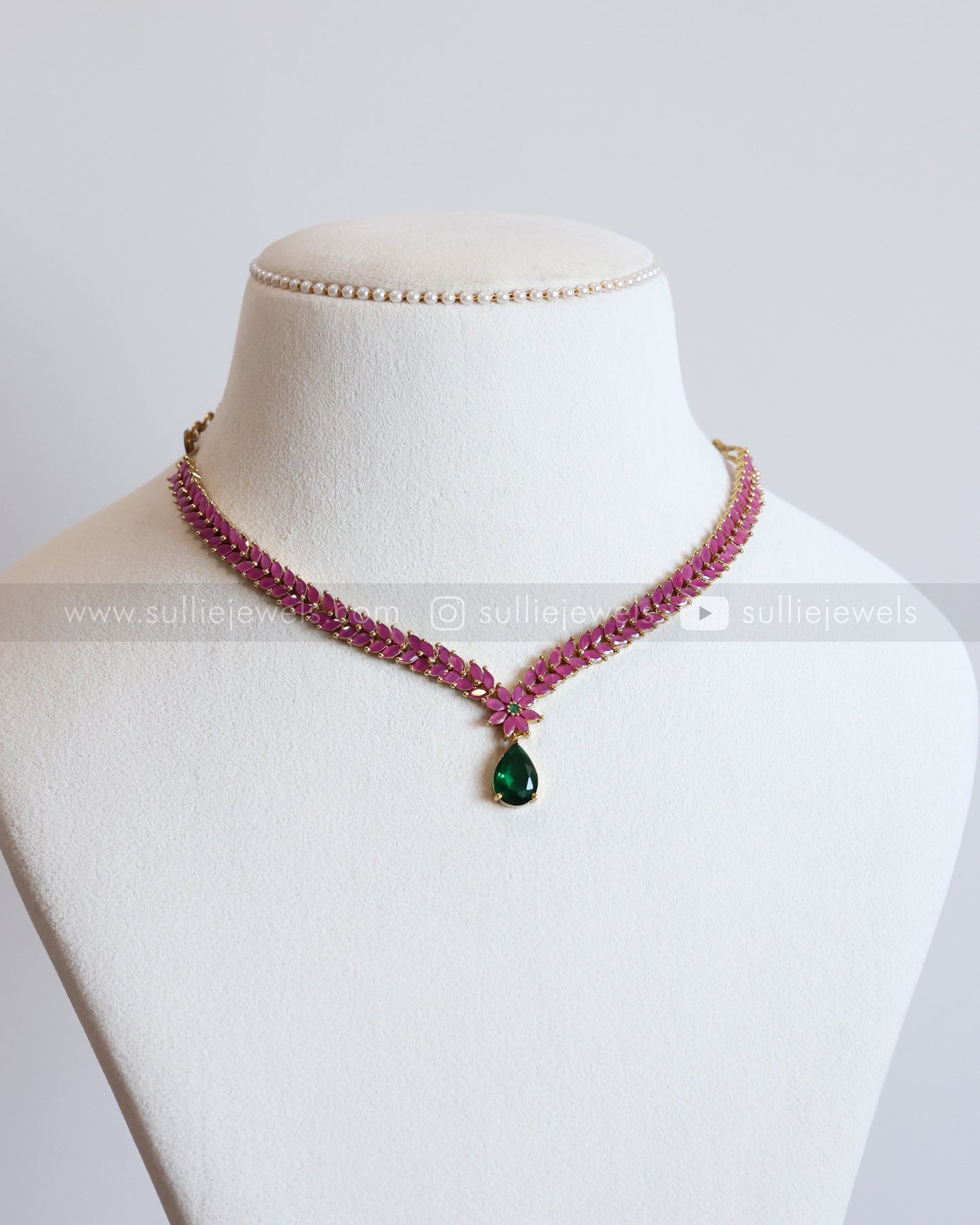 3684 - Emerald Raindrop Full Pink Leaf Necklace with Earring