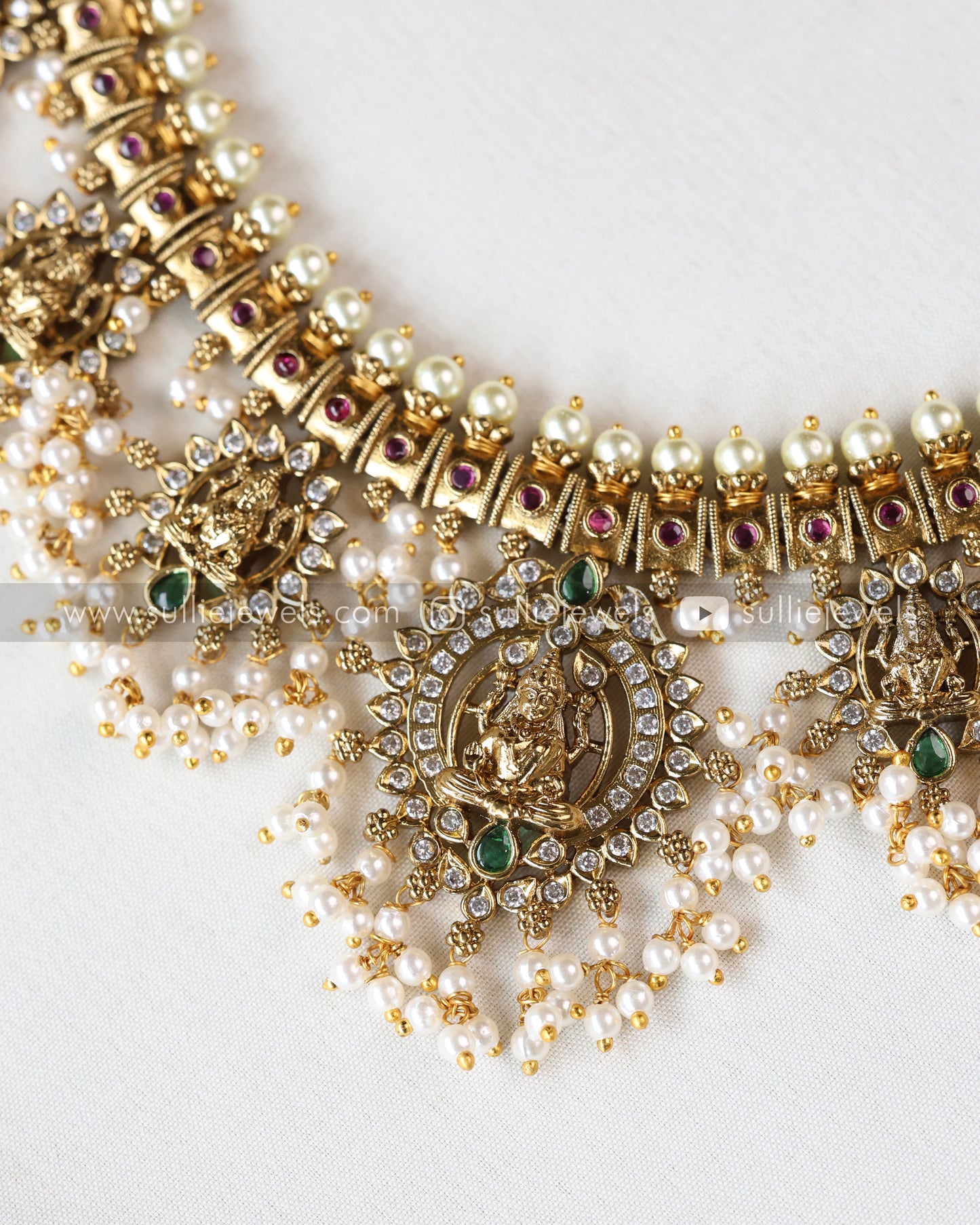 Lakshmi Diamond Premium Guttapusalu Necklace with Earring